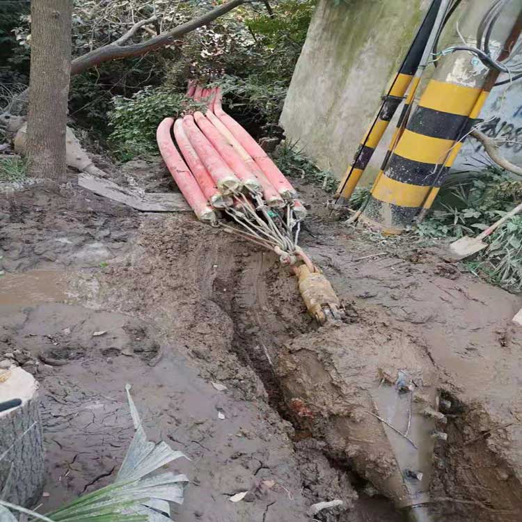 鞍山挖金矿拖拉管